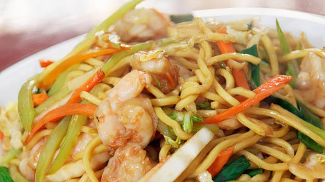 33. Garnalen Chow Mein