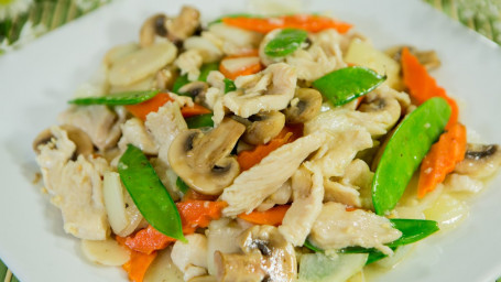 7. Moo Goo Gai Pan-Lunchspecial