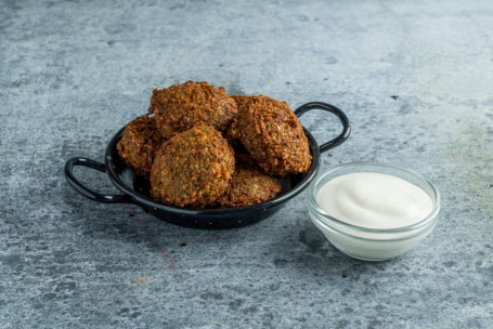 6 Falafelballetjes