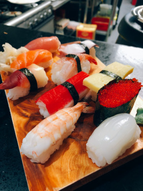 Chef Mixed Nigiri Sushi 20 Piece