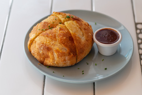 Garlic Cobb Sourdough Loaf (V)