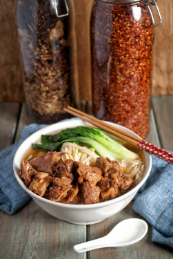 Stewed Beef La-Mian Hóng Shāo Niú Nǎn Lā Miàn