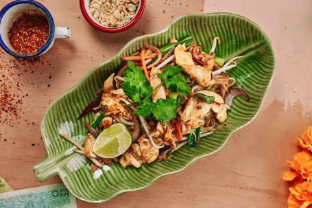 Plant-Based Chicken Pad Thai