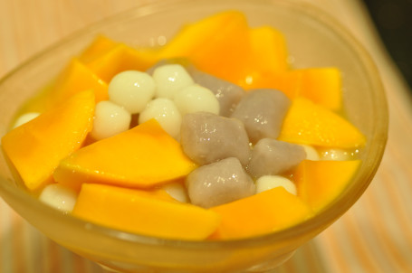 Máng Guǒ Shuāng Wán Mango Double Mochi