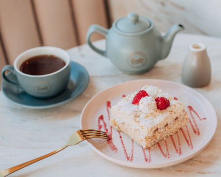 Coconut Raspberry Milk Cake