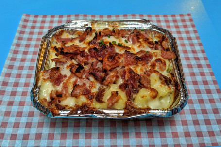 Oven-Baked Mac Cheese With Bacon