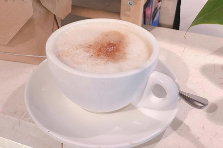 Rè Yì Dà Lì Kā Fēi Hot Cappuccino