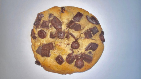 4.5Oz! Chocolate Chip Cookie