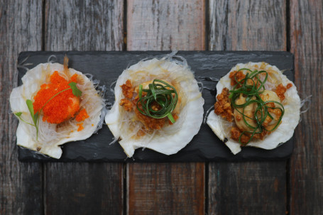 Steamed Hokkaido Scallops (4 Pieces)