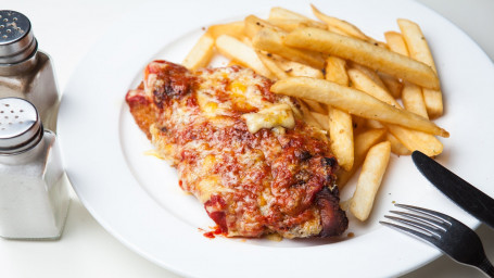 Schnitzel Parmigiana Chips