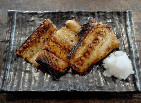 Shāo Xuě Yú Gǔ Grilled Cod Fish Bone