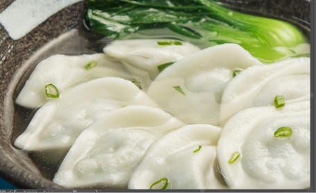 Jiǔ Cài Zhū Ròu Shuǐ Jiǎo (8Jiàn Pork And Chives Dumplings In Soup (8Pcs