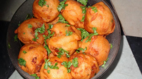 Aloo Bonda (4)