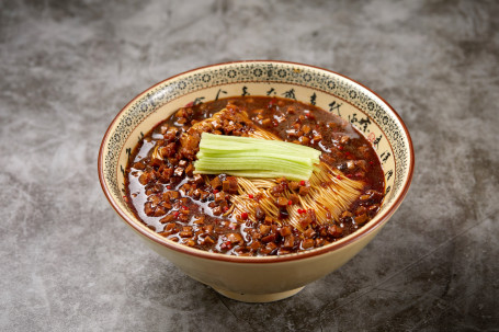 H12 Jīng Wèi Zhà Jiàng Lā Miàn La Mian With Minced Meat And Mushroom Sauce (Dry)