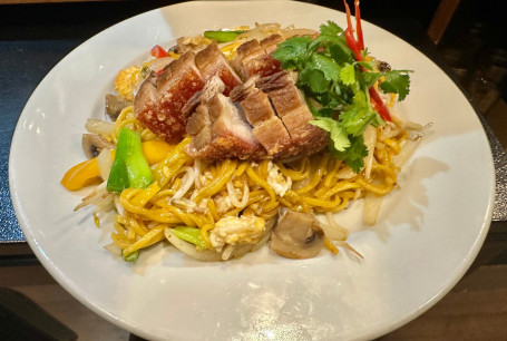 Chow Mein Crispy Pork