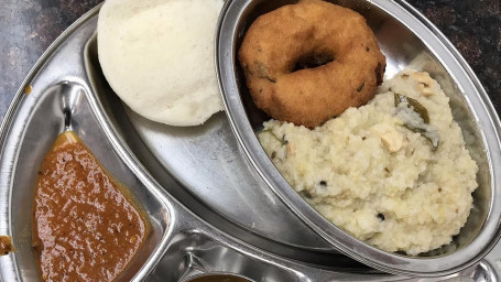 Uppuma (1/2) Idli (1) Vada (1)