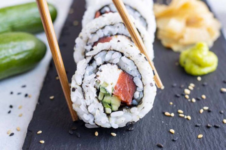 Smoke Salmon Cream Cheese Uramaki