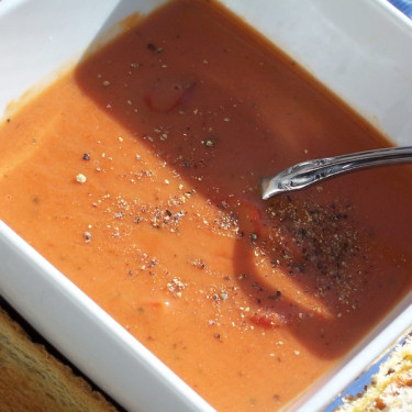 Tomaten Basilicum Bisque