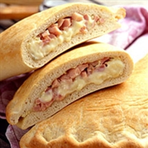 Ham En Kaas Calzone