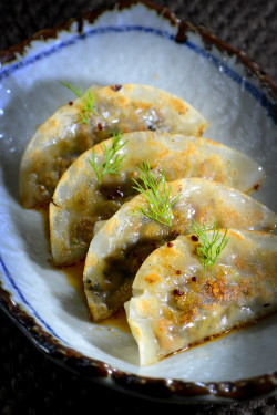 Black Truffle Gyoza (V)