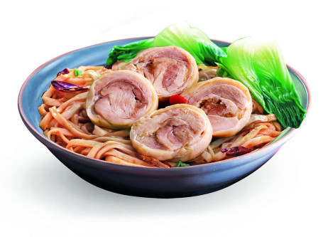 Tái Zhōng Shǒu Gōng Jī Juǎn Má Là Bàn Miàn Handmade Chicken Roll W/ Mala Dry Noodle