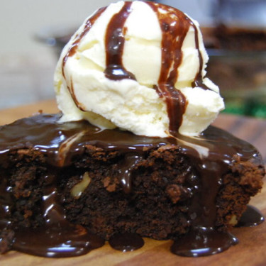 Warm Fudge Brownie A La Mode