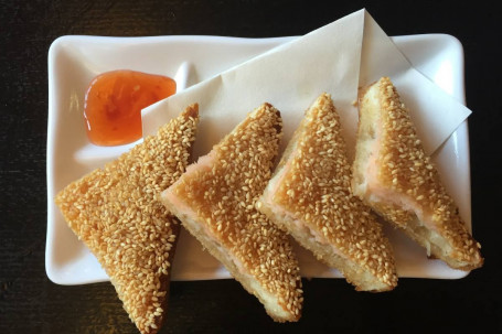 C6. Sesame Prawin On Toast (4)