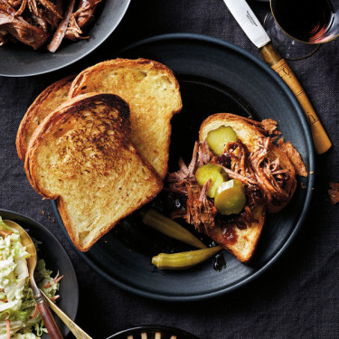 Gesneden Brisket Sandwich