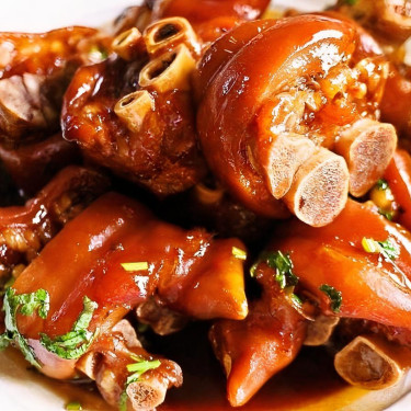 Marinated Pig’ S Feet Lǔ Zhū Tí