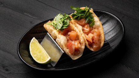 Zalm Poke Taco's* (2 Stuks)