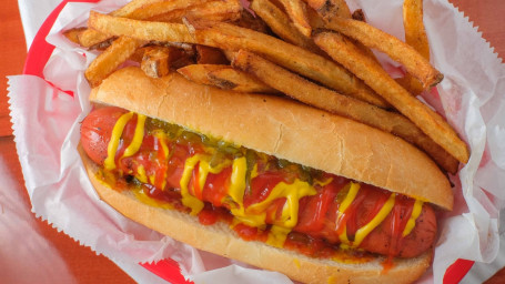 Foster's Famous Grilled 1/4 Lb Hot Dog Basket