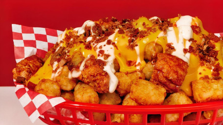 Cheesy Chicken Loaded Nacho's: Tots