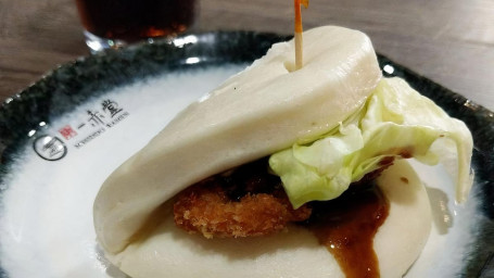 Fried Chicken Bun 1 Pc